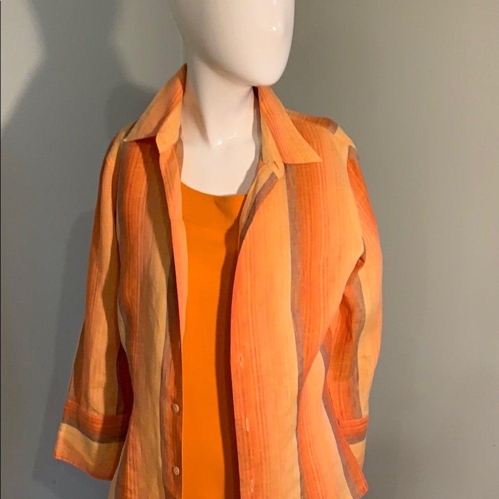 Orange and yellow sizeS”arm-armpit21”S20”L23”